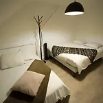 Big Mama With Mobile Aircon, Free Parking Apartment *