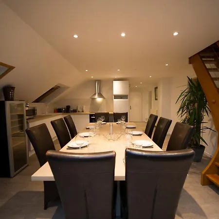 Big Mama With Mobile Aircon, Free Parking شقة *