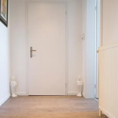 Big Mama With Mobile Aircon, Free Parking アパート *