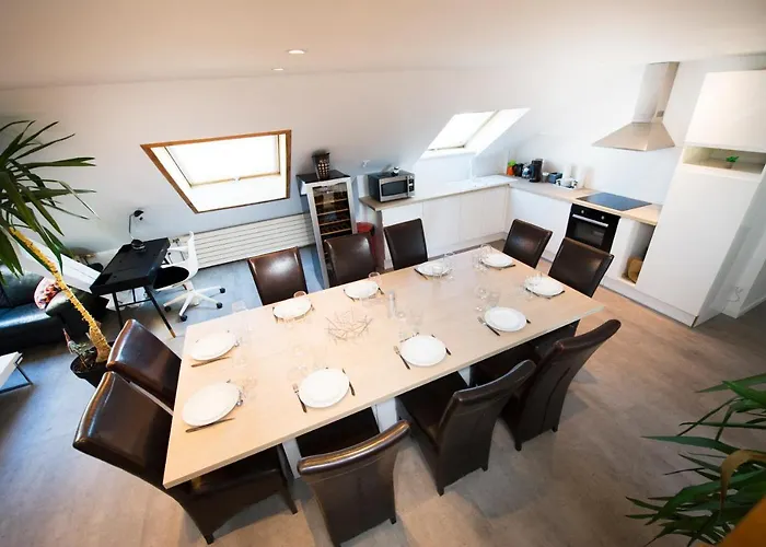 Apartment Big Mama With Mobile Aircon, Free Parking