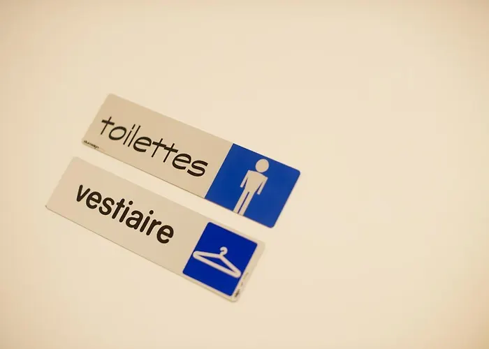 Big Mama With Mobile Aircon, Free Parking Apartment